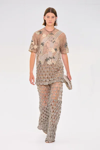 Look 8